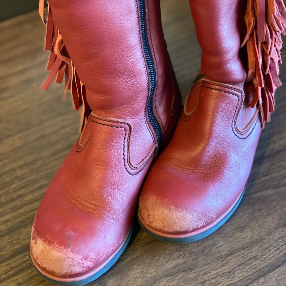 💜💜 Girls Distressed Red Cold Weather Boots Size 32 by Marelbo